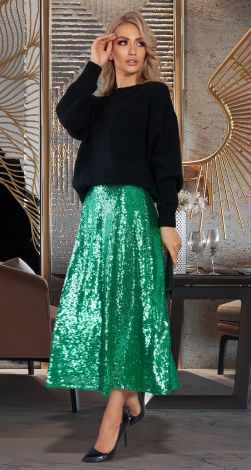 Luxurious skirt made of sequins