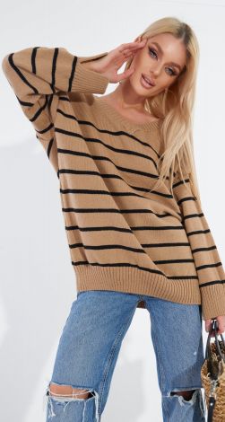 Striped sweater with meat