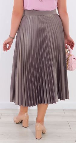 Pleated silk skirt
