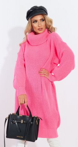Knitted voluminous sweater dress