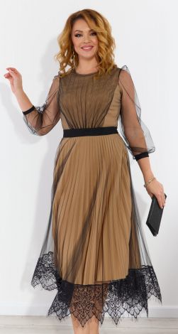 Elegant dress plisse of a large size