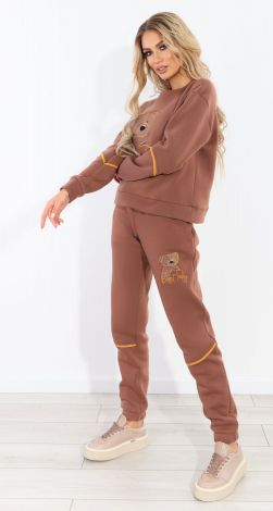 Warm suit with embroidery