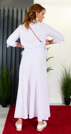 Linen skirt with a strap