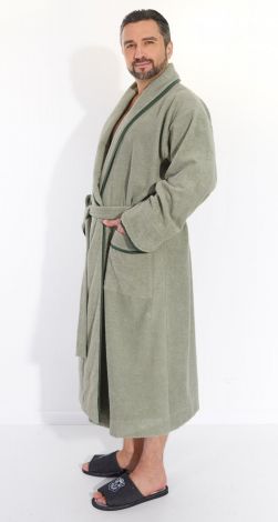 Men's terry dressing gown with edging is a useful gift