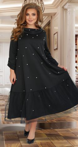 Long dress with plus size pearls