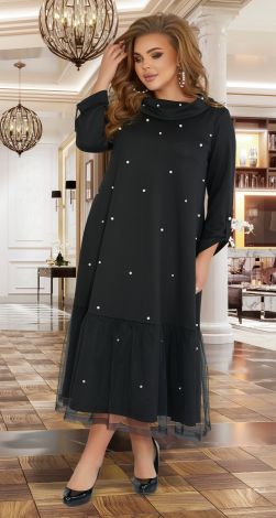 Long dress with plus size pearls