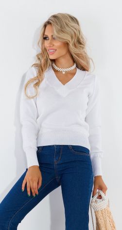 Базовий білий светр