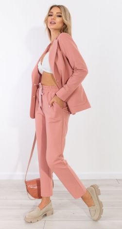 Knitted trouser suit with a jacket