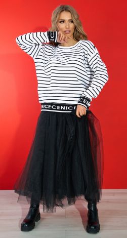 Striped sweater with beautiful elastic bands