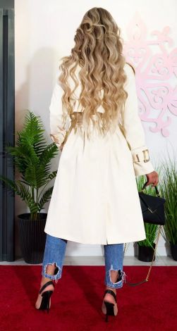 Жіночий верхній одяг