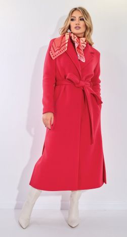 Knitted coat with slits