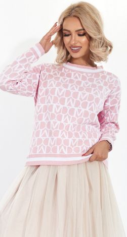delicate sweater with a fashionable pattern