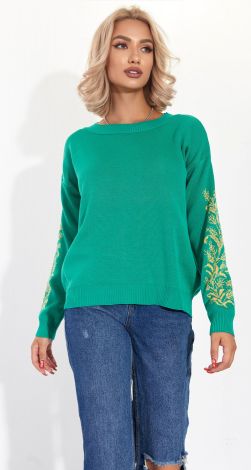 A beautiful sweater with an ornament on the sleeves