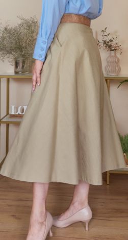 Fashionable linen skirt