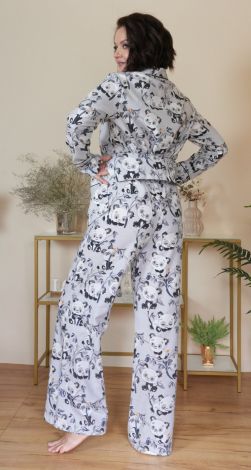 Pajamas made of natural fabric