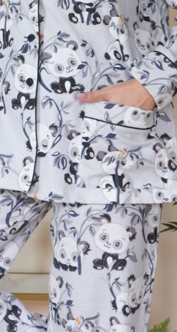 Pajamas made of natural fabric