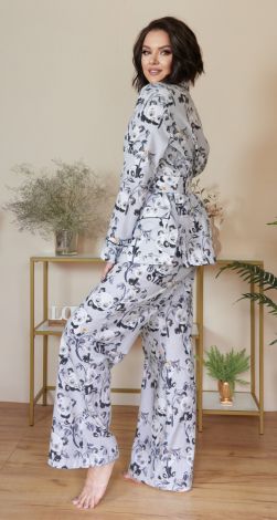 Pajamas made of natural fabric