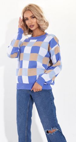 A fashionable checkered sweater