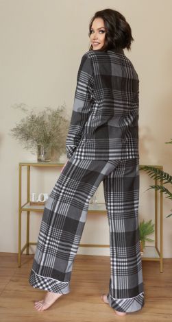 Pajamas made of natural fabric