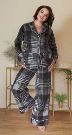 Pajamas made of natural fabric