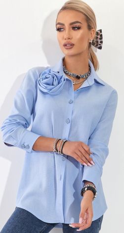 Elegant shirt with a rose