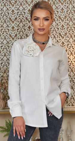 Elegant shirt with a rose