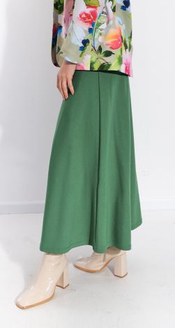 A beautiful A-silhouette skirt, cut diagonally