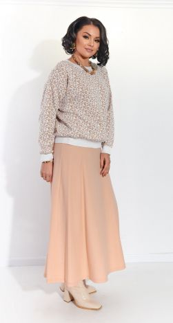 A beautiful A-silhouette skirt, cut diagonally