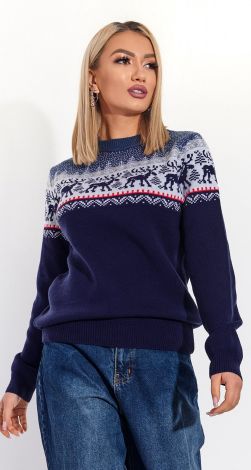 Sweater with deers