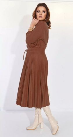 Костюми жіночі