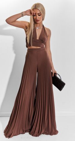 Костюми жіночі