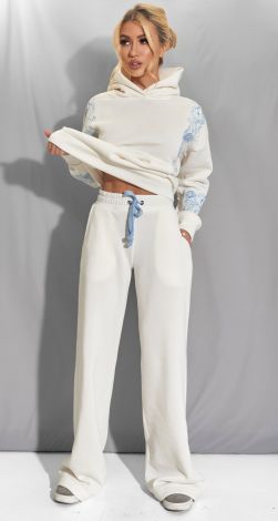 Костюми жіночі