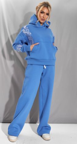 Костюми жіночі