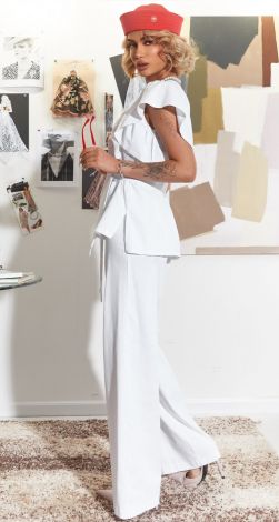 Костюми жіночі