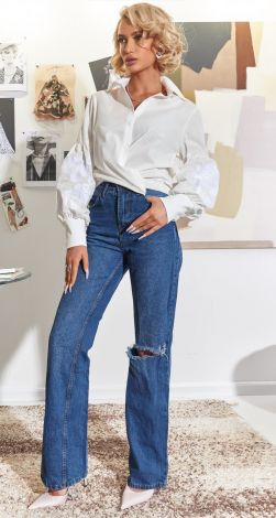 Лляна біла блузка з вишивкою