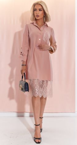 Стильна сукня з мереживною обробкою