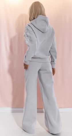 Костюми жіночі