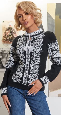 Нарядний светр вишиванка