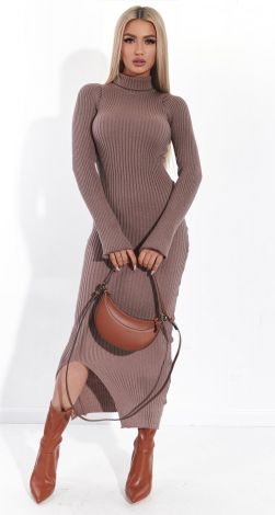В'язана сукня рубчик