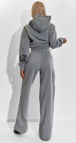 Костюми жіночі