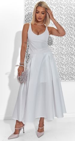 The perfect top with a double bodice line