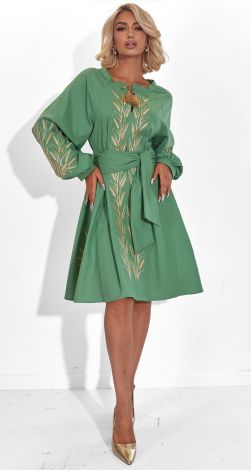 Лляна сукня з вишивкою