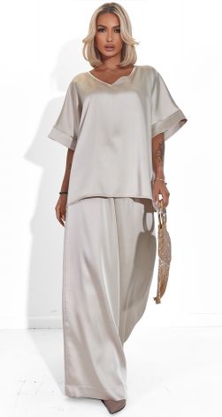 Шовковий костюм