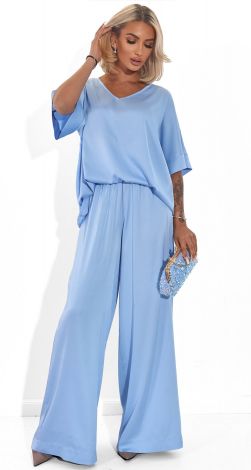 Костюми жіночі