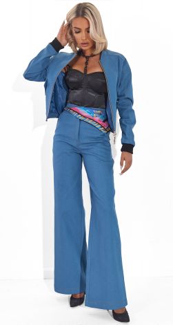 Жіночий верхній одяг