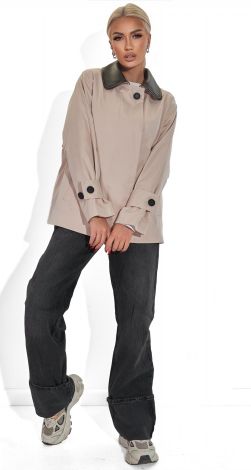 Жіночий верхній одяг