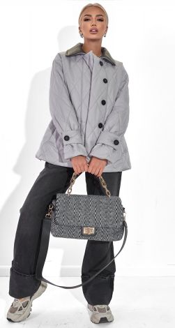 Жіночий верхній одяг