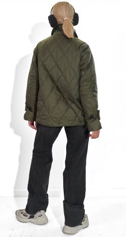 Жіночий верхній одяг