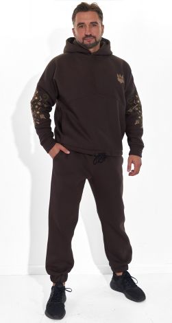 Теплий костюм з українською вишивкою