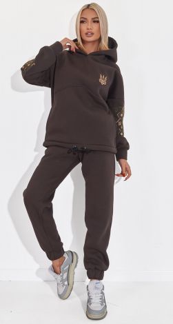 Теплий костюм з українською вишивкою